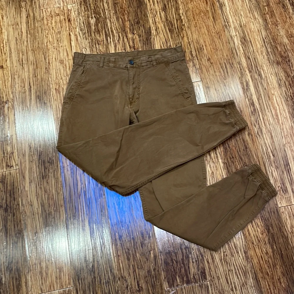 Banana Republic men’s brown tapered elastic ankle cotton khaki pants size 31